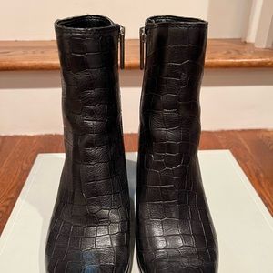 1 State Black Boots
